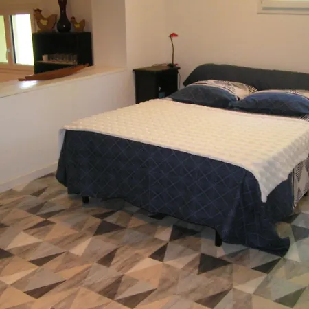 Au Milieu Des Champs