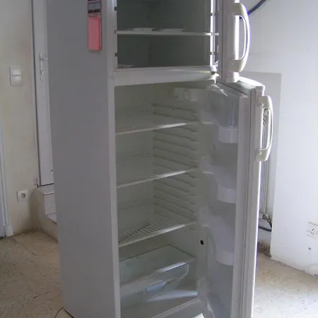 Au Milieu Des Champs Πανσιόν Lectoure