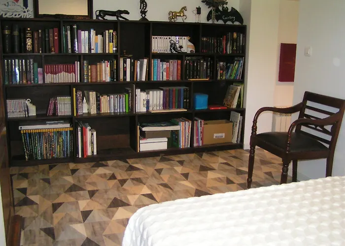 Gasthuis Au Milieu Des Champs *