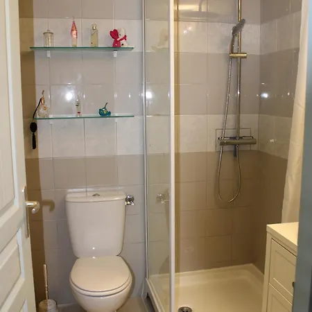 Au Milieu Des Champs *