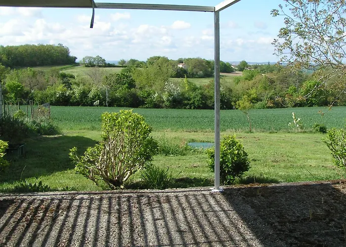 Au Milieu Des Champs